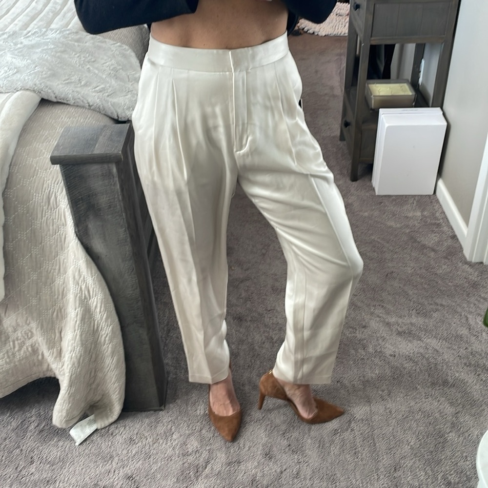 Aritzia Babaton Vogue satin pants